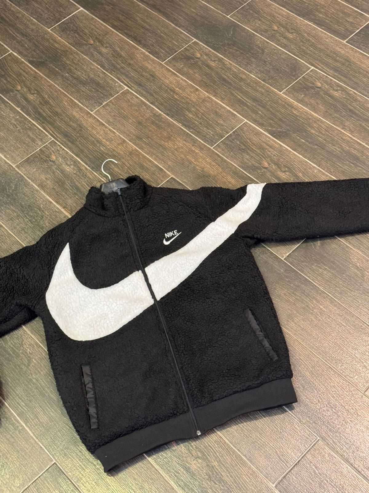 Nike Boa Sherpa Jacket – Black (Double-Sided)