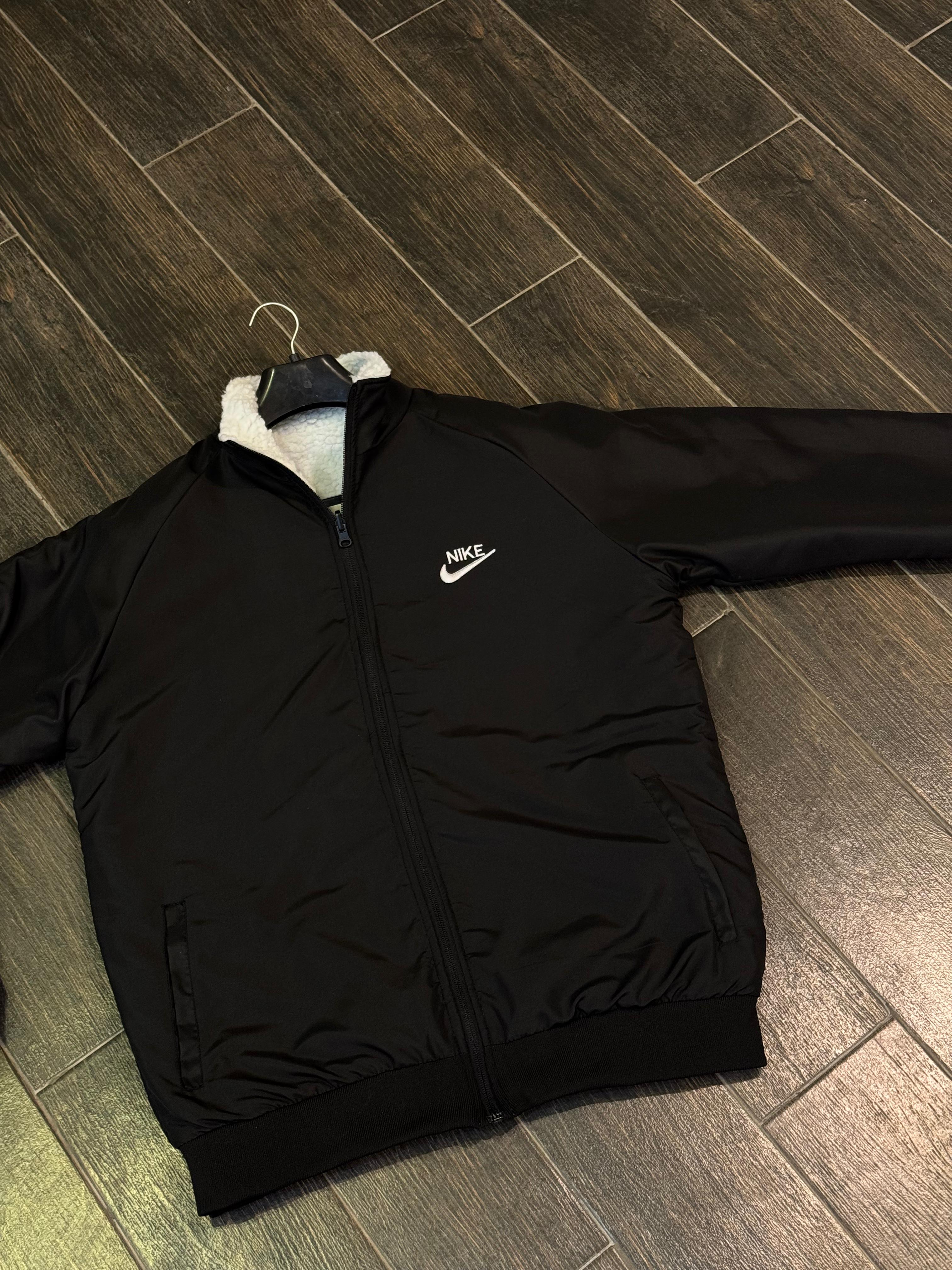 Nike Boa Sherpa Jacket – White (Double-Sided)